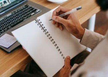 Stop Busking for Pennies: My Journey from the Content Mill Grind to a Six-Figure Freelance Writing Business