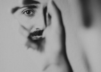 An In-Depth Examination of the Characteristics of Narcissism: From Clinical Diagnosis to Interpersonal Dynamics