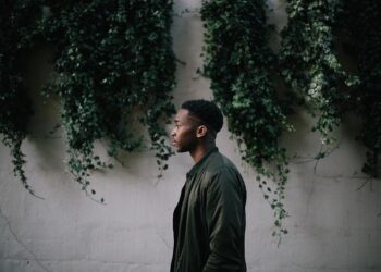 Beyond the Checklist: Why Your LinkedIn Profile Isn’t a Resume, It’s a Garden