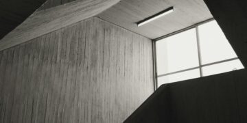More Than a Suit: The Architect’s Blueprint to Nailing Your Bank Interview Attire