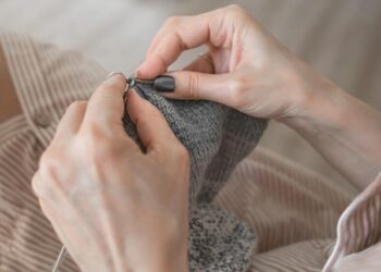 Beyond the Stitches: How I Unraveled Knitting’s Biggest Lie and Finally Made a Scarf I Could Love