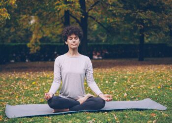 The Lost Art of Presence: How I Escaped the Digital Storm and Learned to Sail Through Life