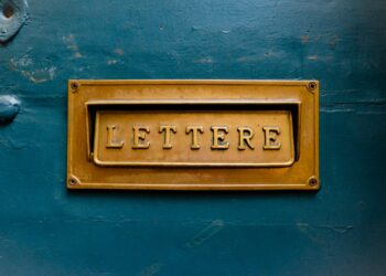 Forget Everything You Know About Application Letters: The Movie Trailer Method That Gets You the Interview